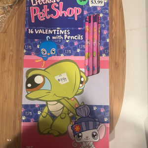 NEW 2007 Littlest Pet Shop Valentines Cards With Pencils
